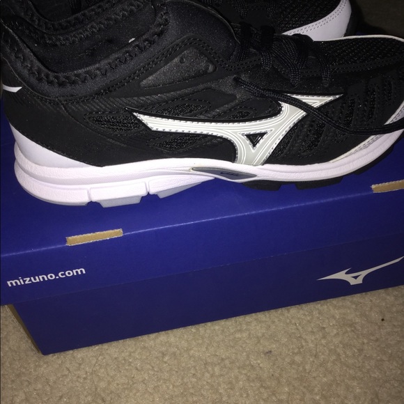 NTW, Mizuno Softball Trainer - size 6 - Picture 2 of 5